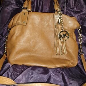 Michael kors purse